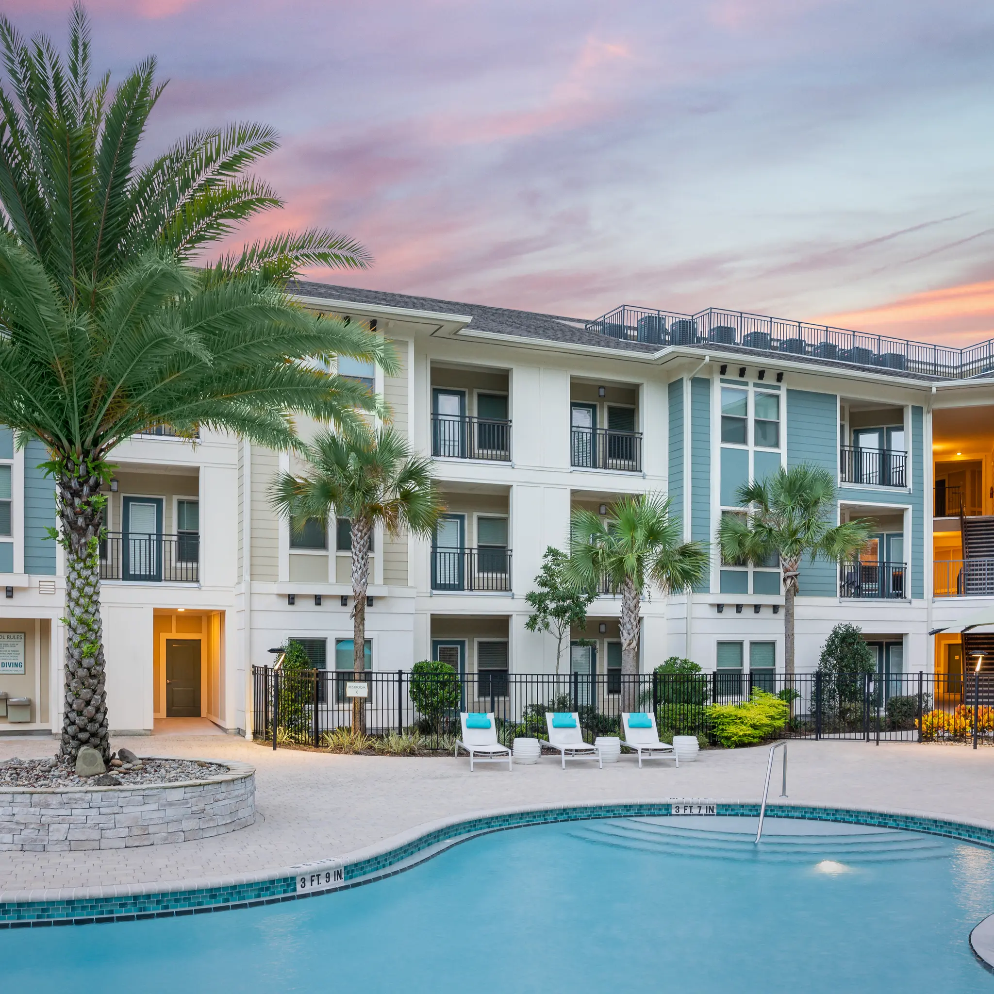 Luxury Apartments in Jacksonville Vera